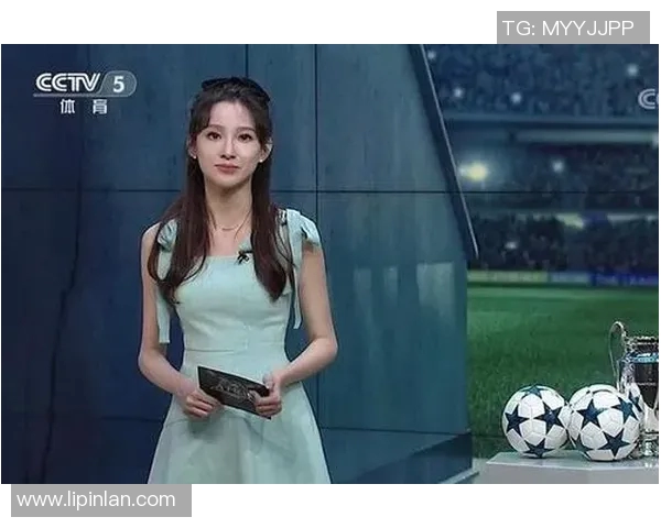 女主播与足球明星同框合影展现魅力瞬间引发粉丝热议 女主播与足球明星同框合影展现魅力瞬间引发粉丝热议