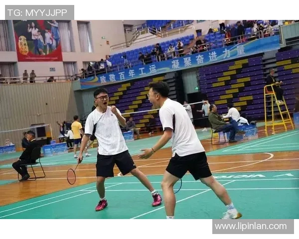 成都羽毛球队耐力训练揭秘助力运动员在赛场上超越自我